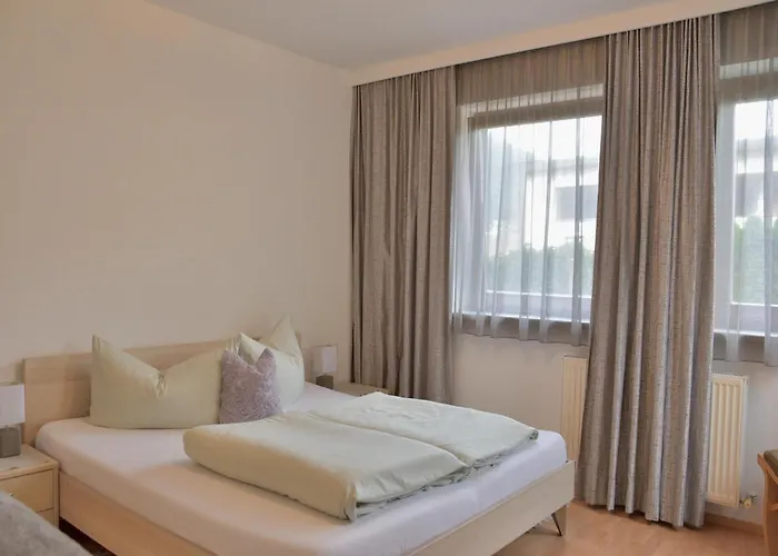 In Near Stubai Glacier Skiing * Fulpmes