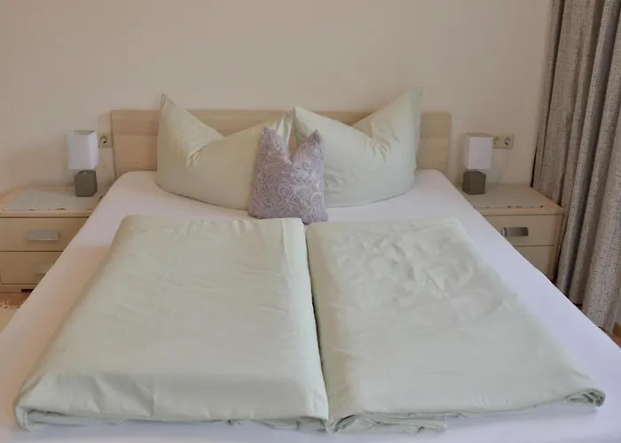 In Near Stubai Glacier Skiing