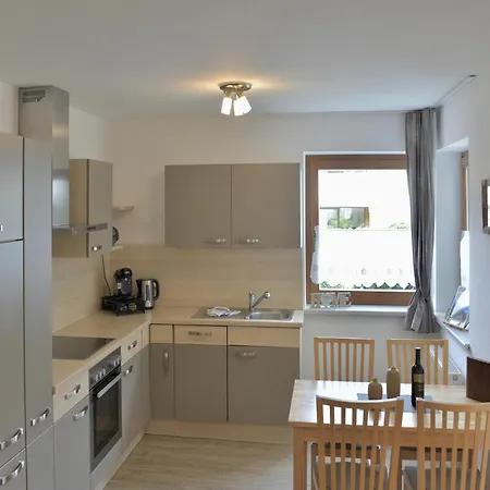 In Near Stubai Glacier Skiing Apartament