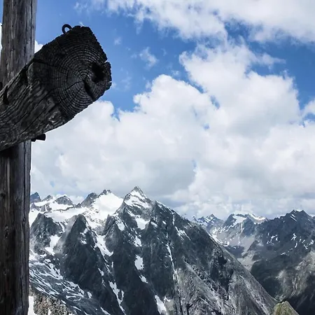 In Near Stubai Glacier Skiing *